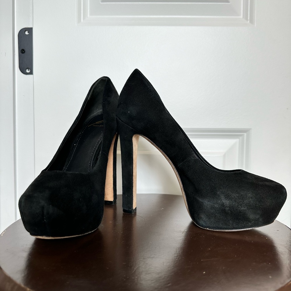 Brian atwood pumps